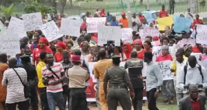 Kano youths stage protest against abduction of female students in the North Kano youths stage protest against abduction of female students in the North