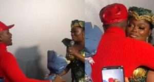 Aww! Moment Timini Egbuson gave Funke Akindele FLOWERS at her movie premiere Timini Egbuson gave Funke Akindele flowers at a Tribe of Judah premiere