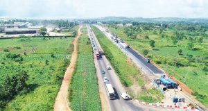 Abuja-Kaduna road to be completed this year — FG Abuja-Kaduna road to be completed this year — FG