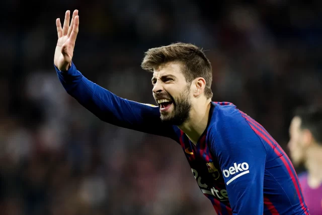 Gerard Pique announces shock return to football