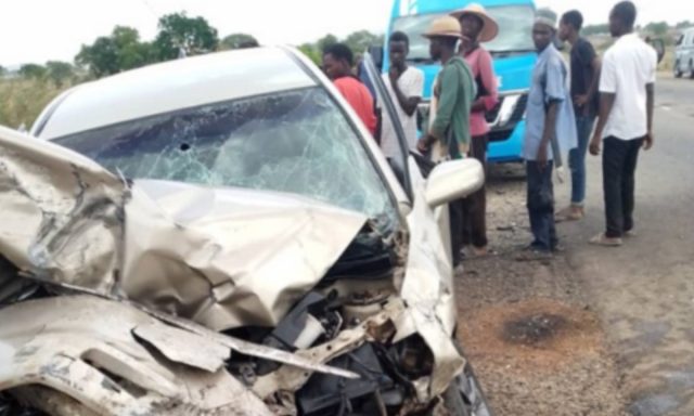 Newlywed bride, 5 bridesmaids killed in car accident