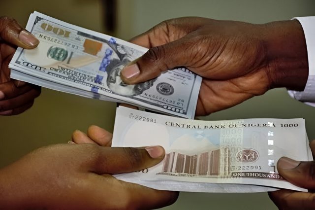 Naira falls to N1,260/$ in parallel market