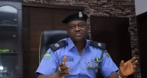 ‘Officers on stop-and-search duties must be in uniform ‘ 'Officers on stop-and-search duties must be in uniform '