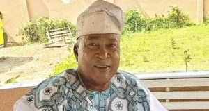 Veteran singer, Kollington Ayinla hospitalized, reportedly on Oxygen Kollington Ayinla