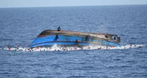 3 drown, 11 rescued in Lagos boat mishap 3 drown, 11 rescued in Lagos boat mishap