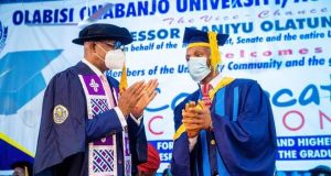 Abiodun gifts Ogun varsity graduating students N8m Abiodun gifts Ogun varsity graduating students N8m