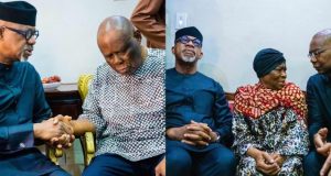 Photos: Aliko Dangote, Dapo Abiodun, Atedo Peterside, others visit Herbert Wigwe’s parents Aliko Dangote, Dapo Abiodun, Atedo Peterside, others visit Herbert Wigwe's parents