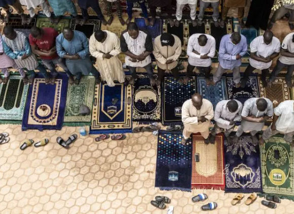 Burkina Faso mosque attack leaves dozens dead