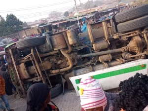 Three die, others injured as truck conveying cattle crashes in Jos