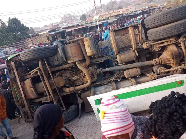Three die, others injured as truck conveying cattle crashes in Jos Three die, others injured as truck conveying cattle crashes in Jos
