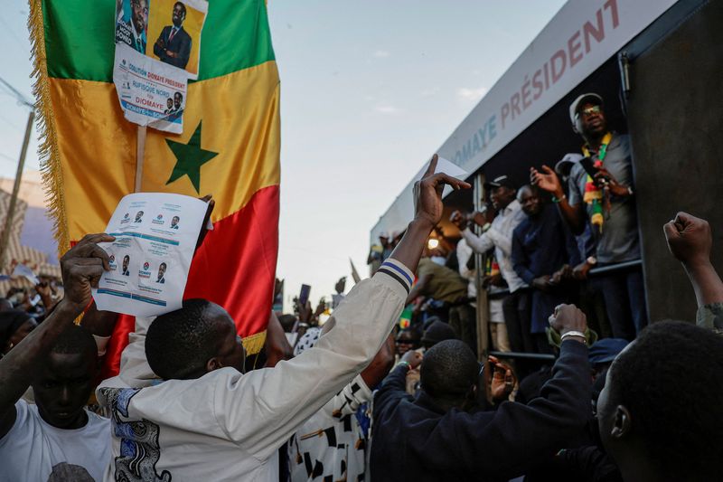 Senegalese presidential candidate Faye remains in detention as campaigning gains momentum