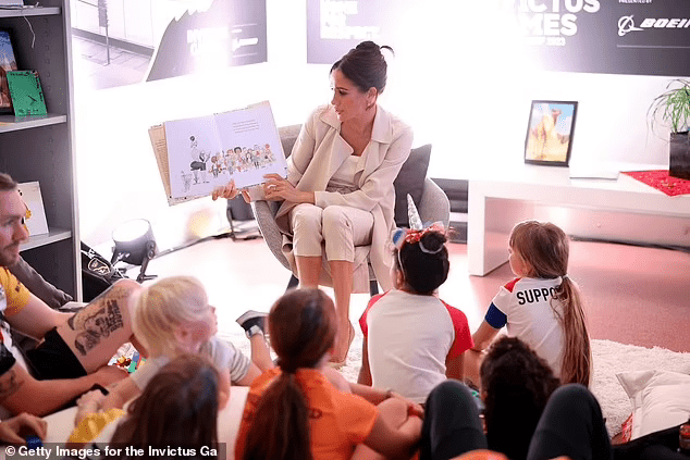 Meghan Markle reads books to children at Los Angeles children's hospital