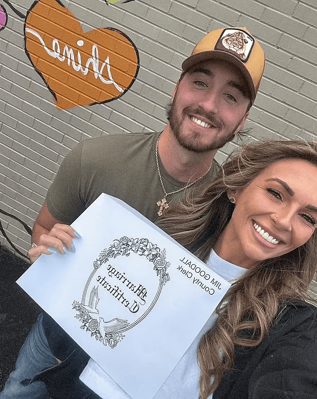 Morgan Wallen throws chair from rooftop bar following ex-fiancée elopement