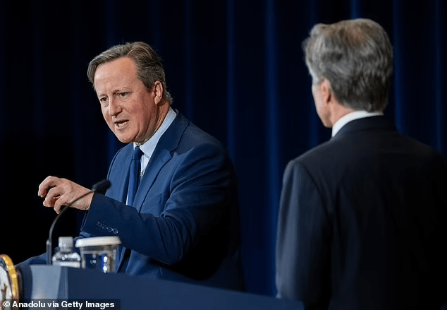 US Speaker snubs David Cameron in Ukraine aid talks