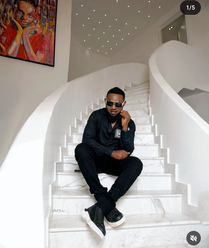 Popular comedian, AY Makun reveals advantages of counting his Blessings