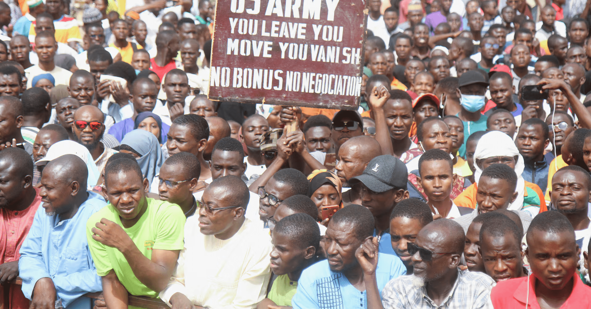 Nigeriens protest against foreign forces