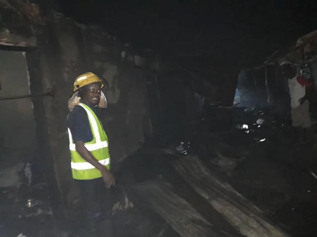 Fire razes building of over 40 Rooms in Kwara state