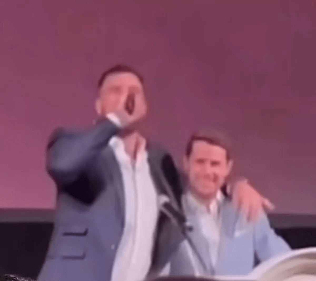 Taylor Swift reacts 'not again' to Travis Kelce's on-stage singing