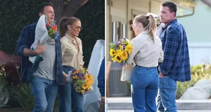 Ben Affleck and Jennifer Lopez FINALLY reunite amid divorce rumors Ben Affleck and Jennifer Lopez FINALLY reunite amid divorce rumors