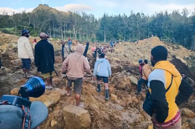 Dozens feared dead after ‘massive’ landslide hits Papua New Guinea ...