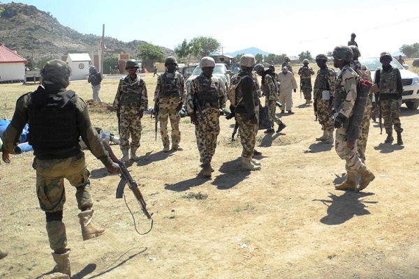 Soldiers, traders fight dirty in Abuja Soldiers, traders fight dirty in Abuja