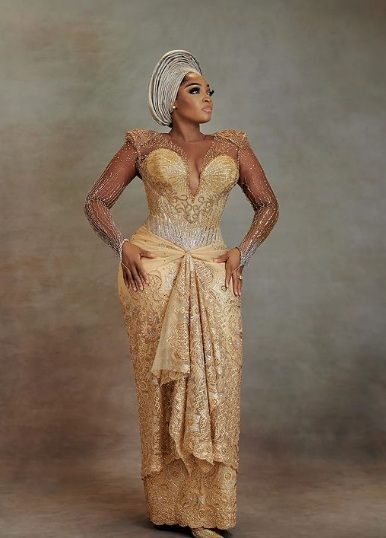 Mother of the groom! Davido's sister STUNS on his BIG DAY