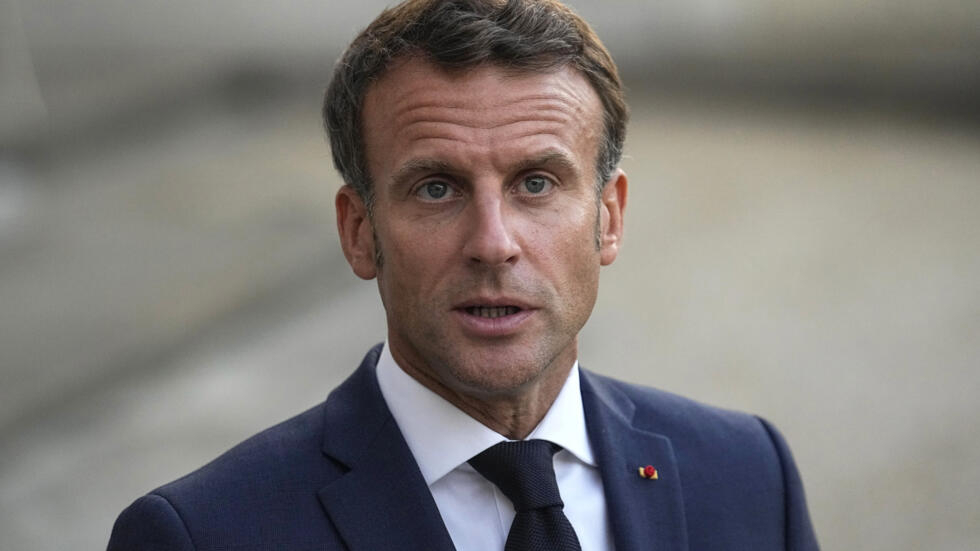 President Macron to support proposed ban on use of smartphones for under 11s and social media for under 15s