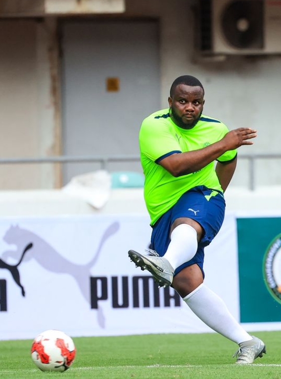 Sabinus brags at Ndidi's attempt to sign him up to a club 