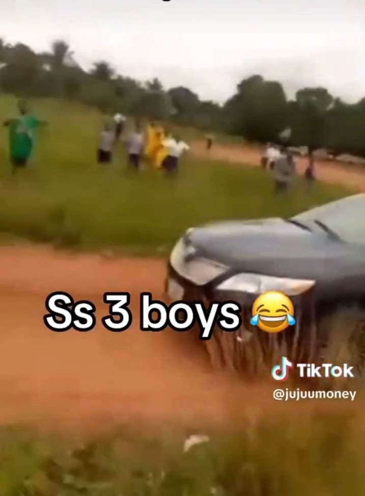 Graduation celebration turns Sour as students' car crashes into tree