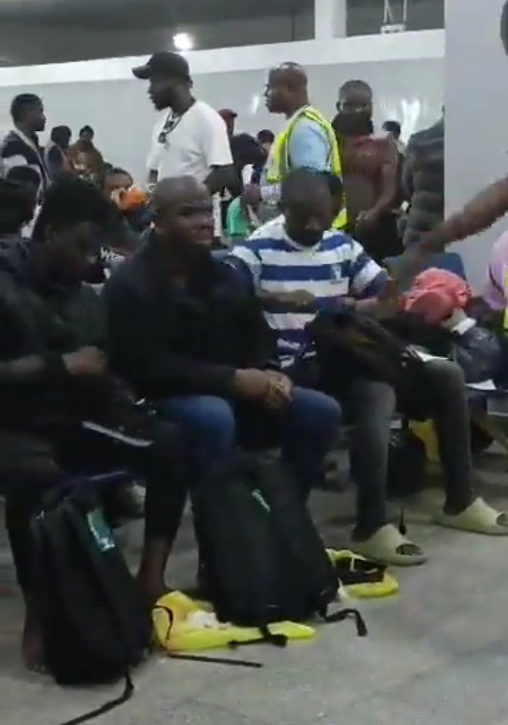 103 Nigerians arrive Abuja from Turkey over allege unfair Treatment 103 Nigerians arrive Abuja from Turkey over allege unfair Treatment