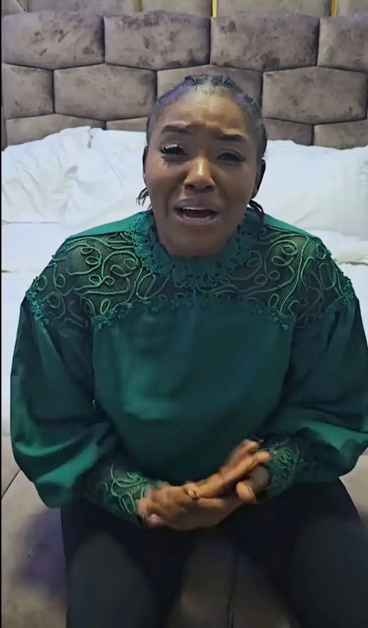 Biola Bayo weeps uncontrollably after mysterious lady she interviewed takes her life 
