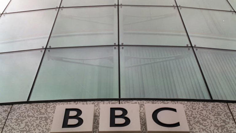 BBC to cut 500 JOBS BBC to cut 500 JOBS
