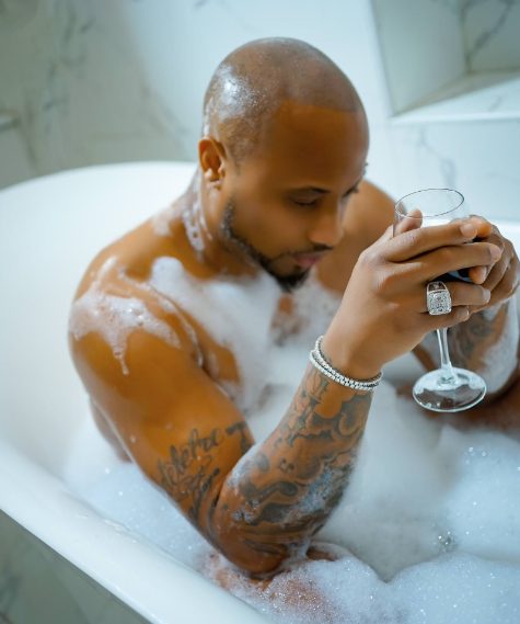 B-Red releases bathtub photos for birthday celebration