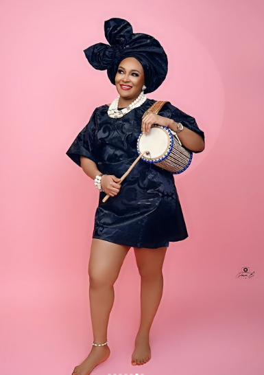 Doris Simeon celebrates birthday with new photos 
