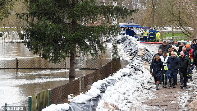 German state cuts benefits for 'lazy' migrants German state cuts benefits for 'lazy' migrants