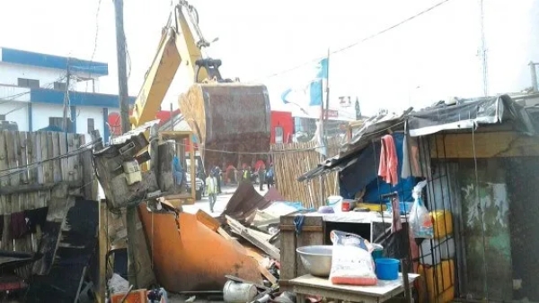 Lagos issues 48-hour eviction notice to property owners in Gbagada Flooding: Lagos issues 48-hour eviction notice to property owners in Gbagada