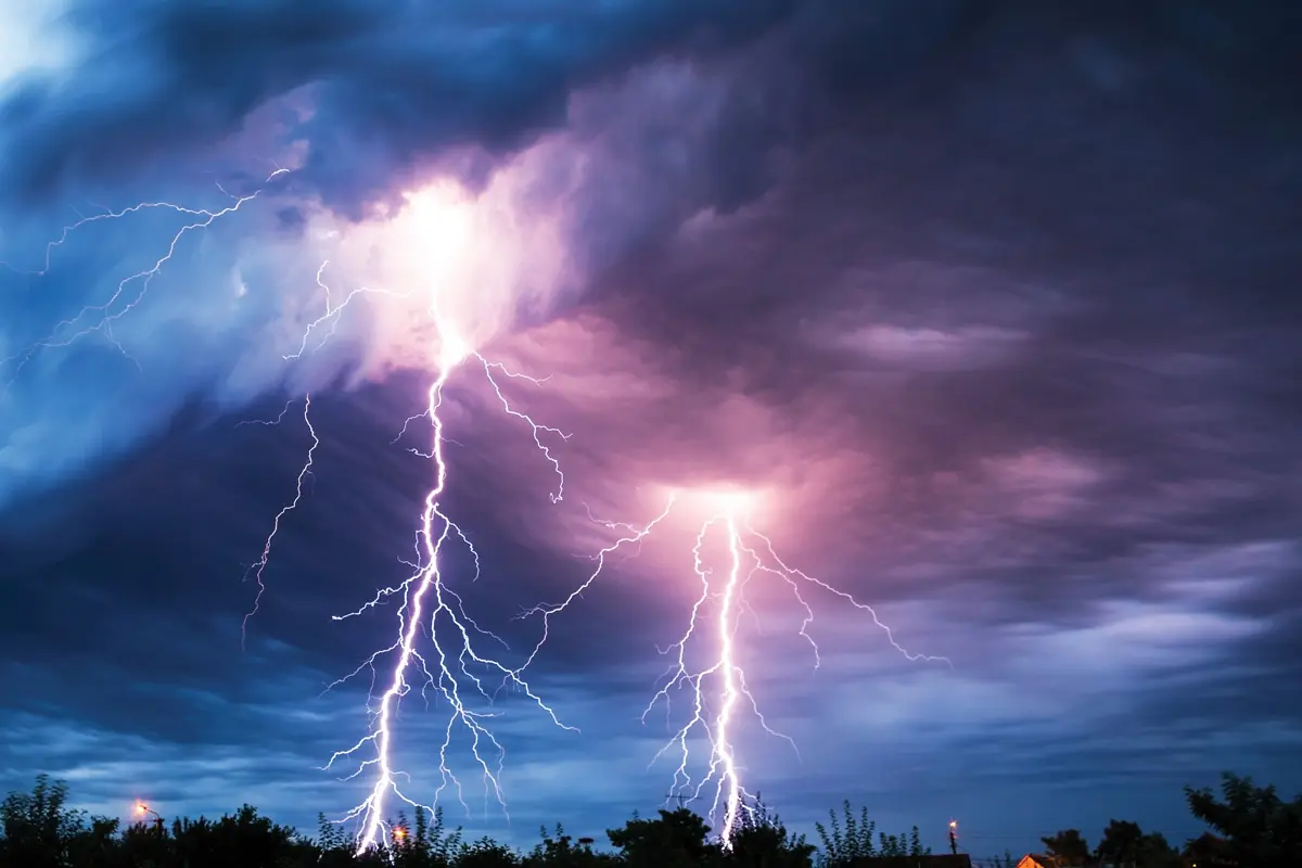 Lightning k!lled TWO in Delta community Lightning k!lled TWO in Delta community