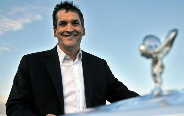 British former head designer at Rolls-Royce found ‘st*bbed to d3ath’ British former head designer at Rolls-Royce found 'st*bbed to d3ath'