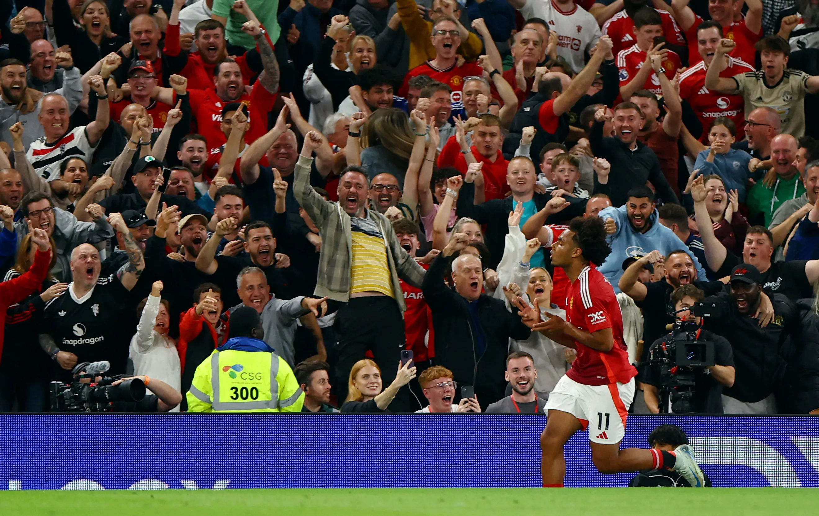 Man Utd 1 v 0 Fulham: Zirkzee's late winner seals victory for United Man Utd 1 v 0 Fulham: Zirkzee's late winner seals victory for United
