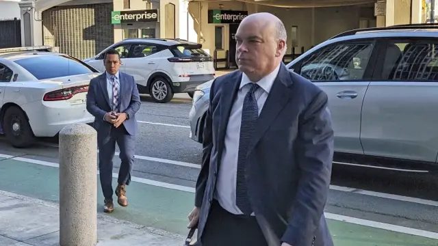 UK billionaire, Mike Lynch, daughter, others missing after yacht sank