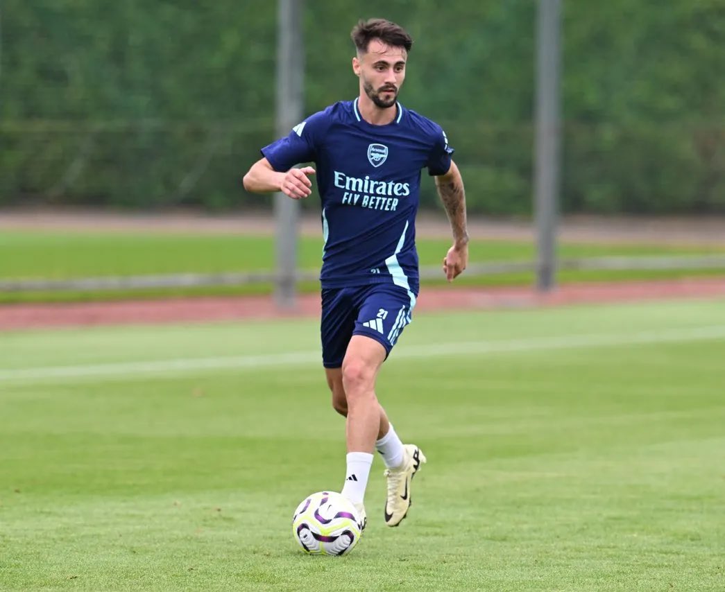 Fabio Viera moves on loan to Porto 