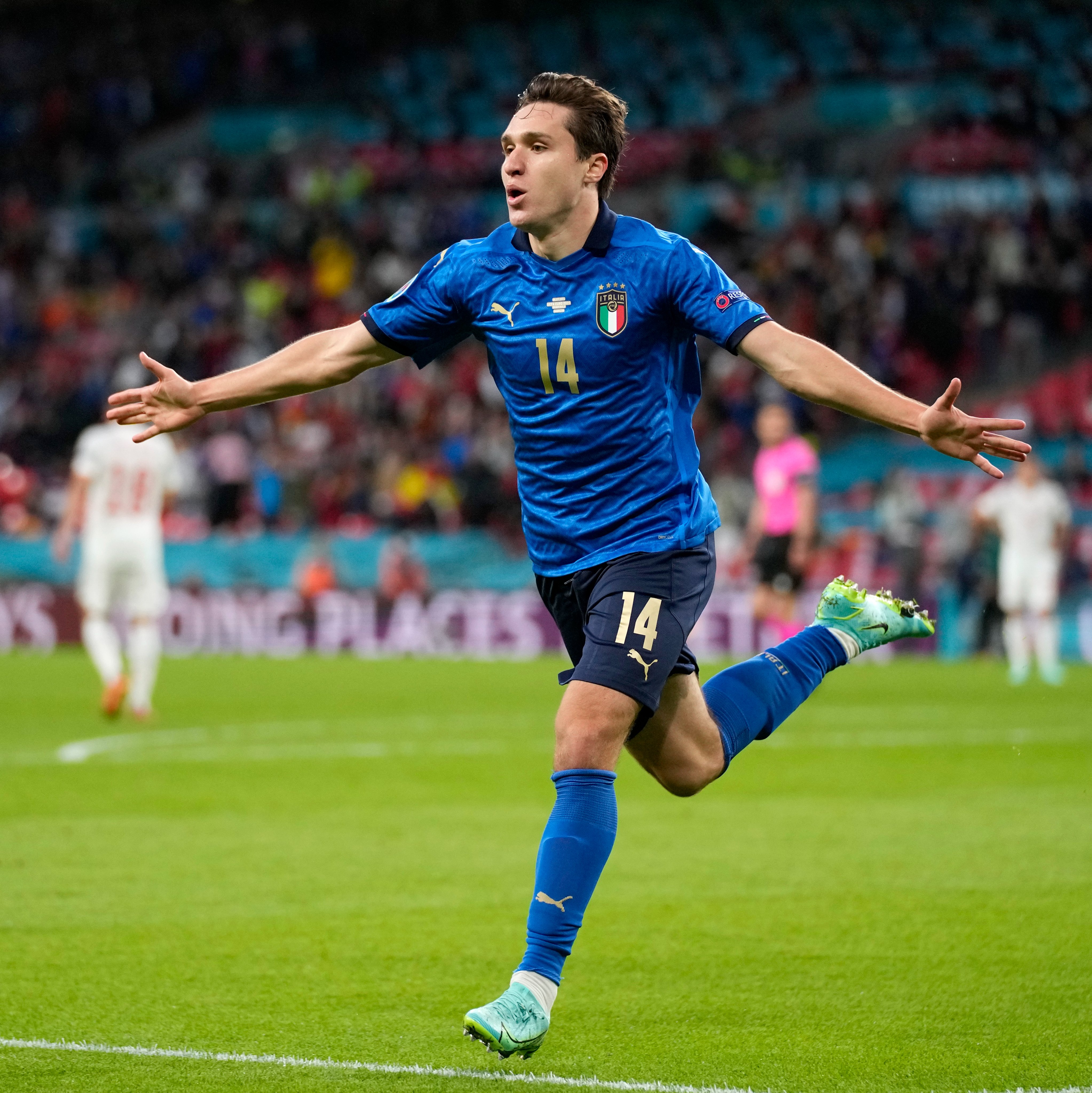 Liverpool signs Federico Chiesa from Juventus 