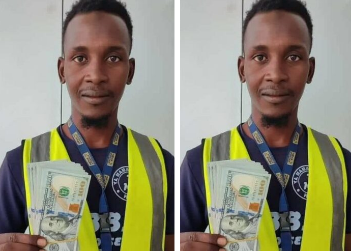 Kano Airport worker returns $10,000 found on plane Kano Airport worker returns $10,000 found on plane