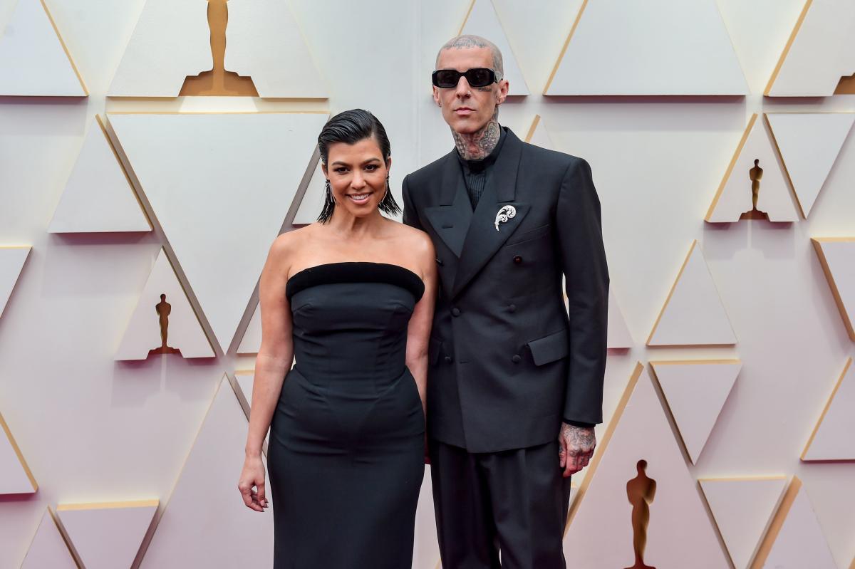 Kourtney Kardashian can't keep up with Travis Barker ‘marathon s3x sessions’ Kourtney Kardashian can't keep up with Travis Barker ‘marathon s3x sessions’