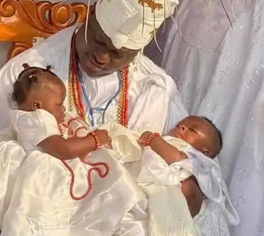Ooni of Ife welcomes his twins to the PALACE