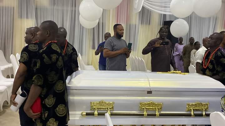 Photos from Onyeka Onwenu's burial
