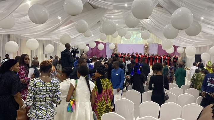 Photos from Onyeka Onwenu's burial