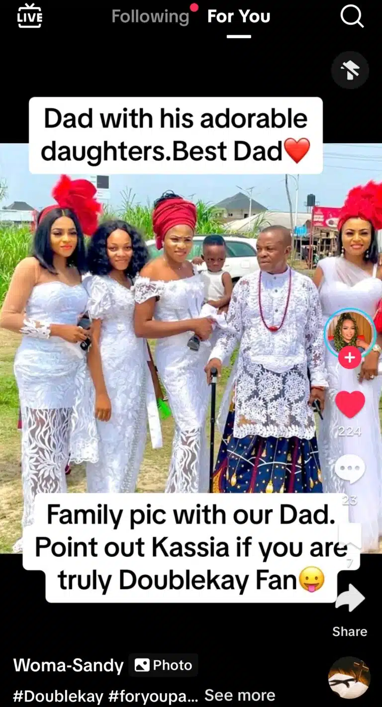 Family photo of Kassia's dad and her sisters, leaks 