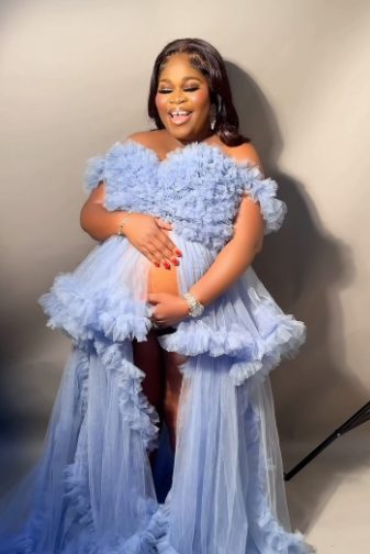Tawa Ajisefinni shares maternity photos 