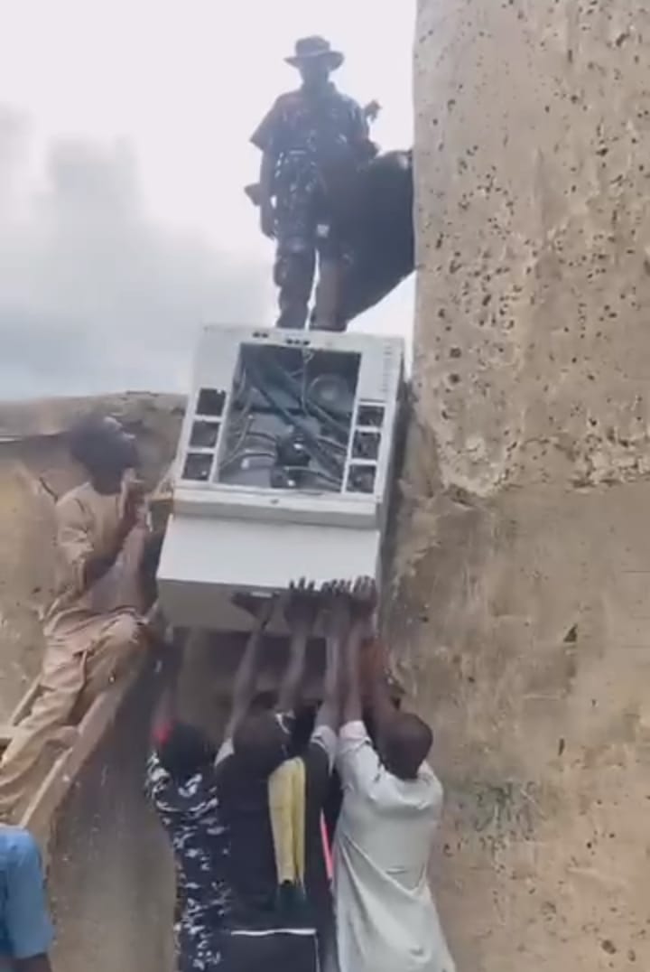 Police embark on House-To-House search to recover loot In Kano